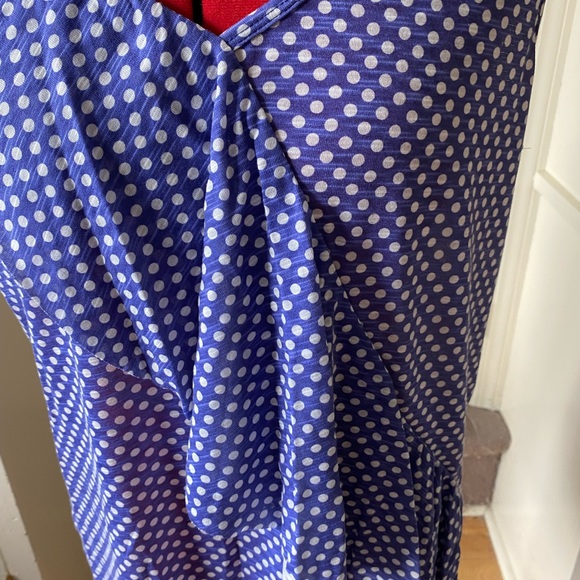 FRESH Ladies top blue and white polka dot XL Sleeveless fun top with ruffle - Picture 2 of 6